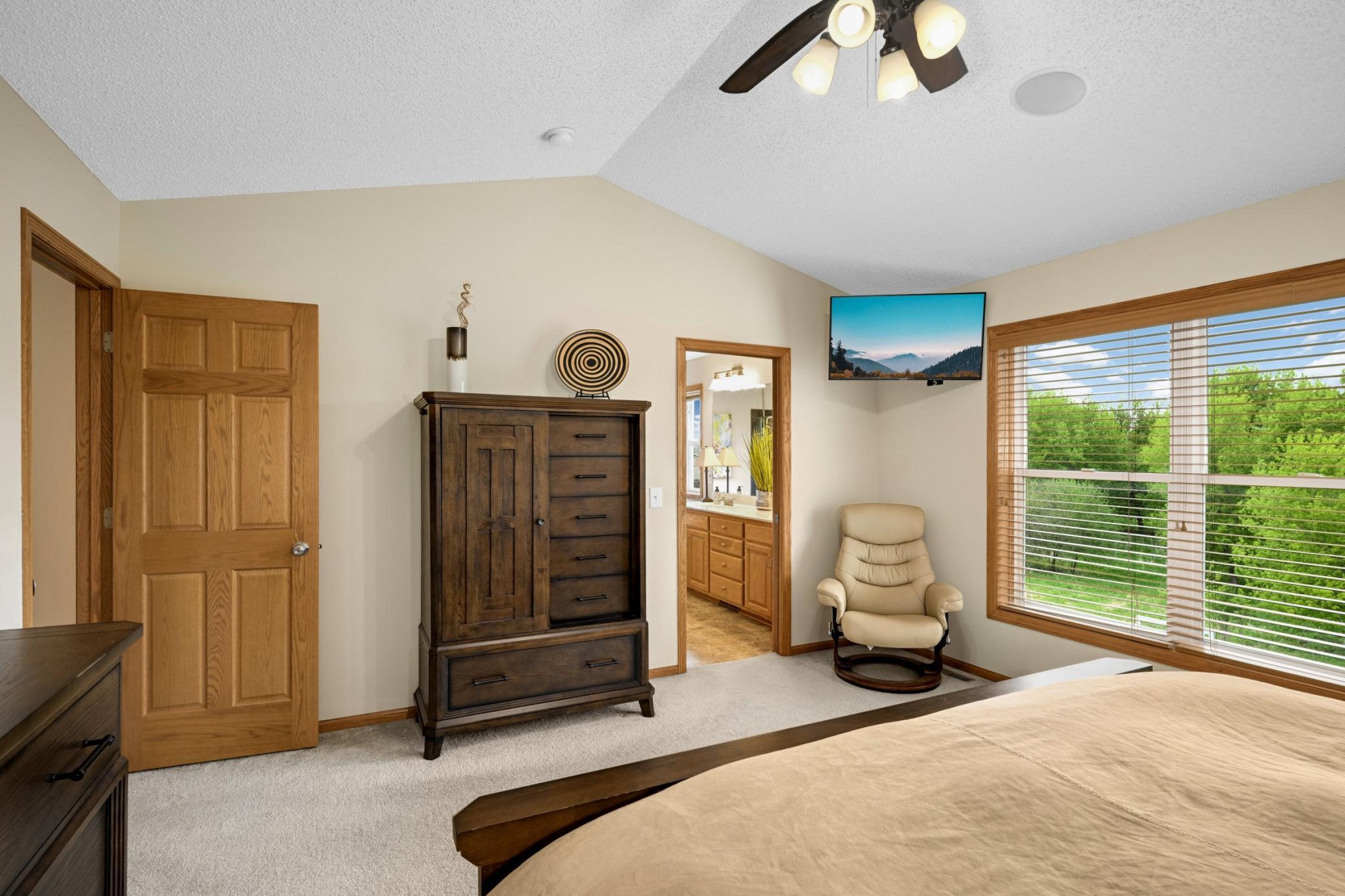 Note the vaulted ceilings!