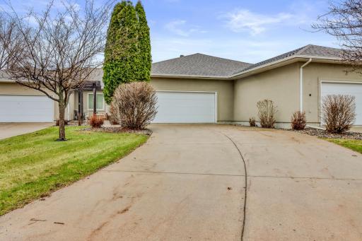 2709 30th Avenue S, Fargo, ND 58103