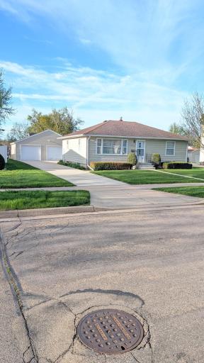 2008 2nd Avenue SE, Austin, MN 55912