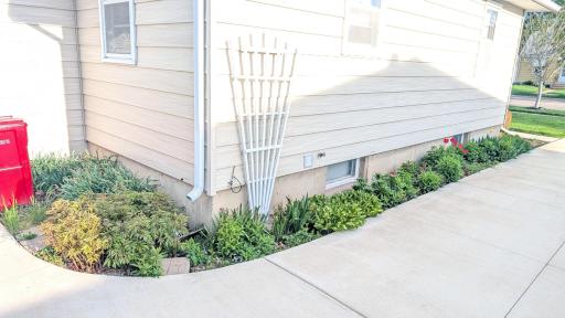 2008 2nd Avenue SE, Austin, MN 55912