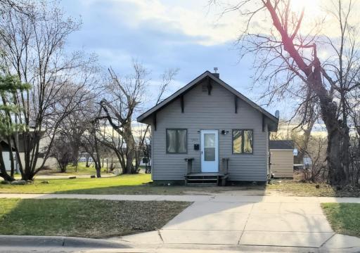 1203 America Avenue NW, Bemidji, MN 56601