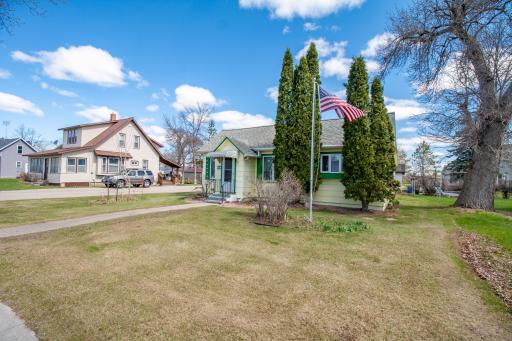 407 Holden Avenue, Henning, MN 56551