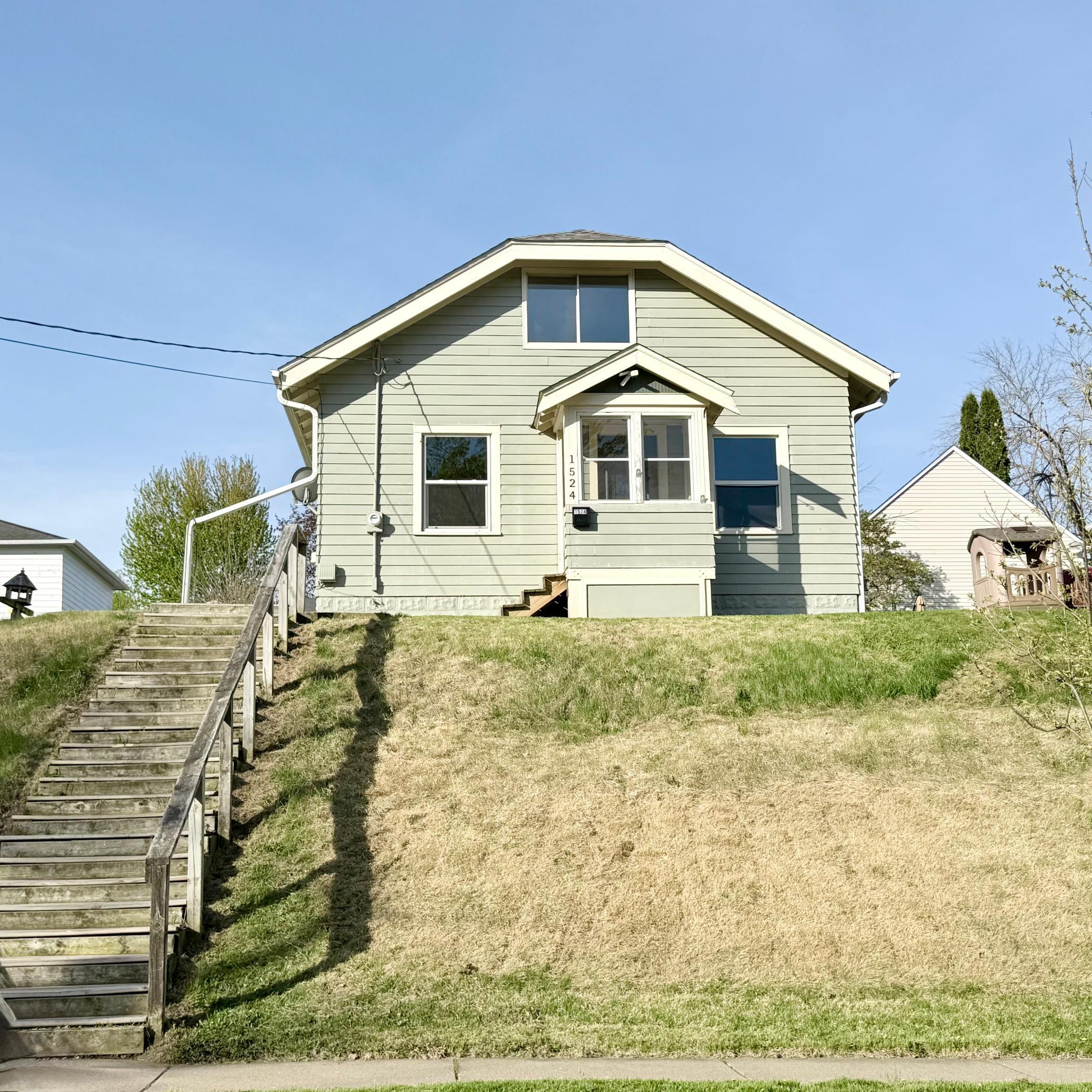 Make this House your New HOME!