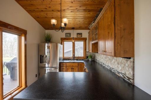FAMILY ROOM WETBAR