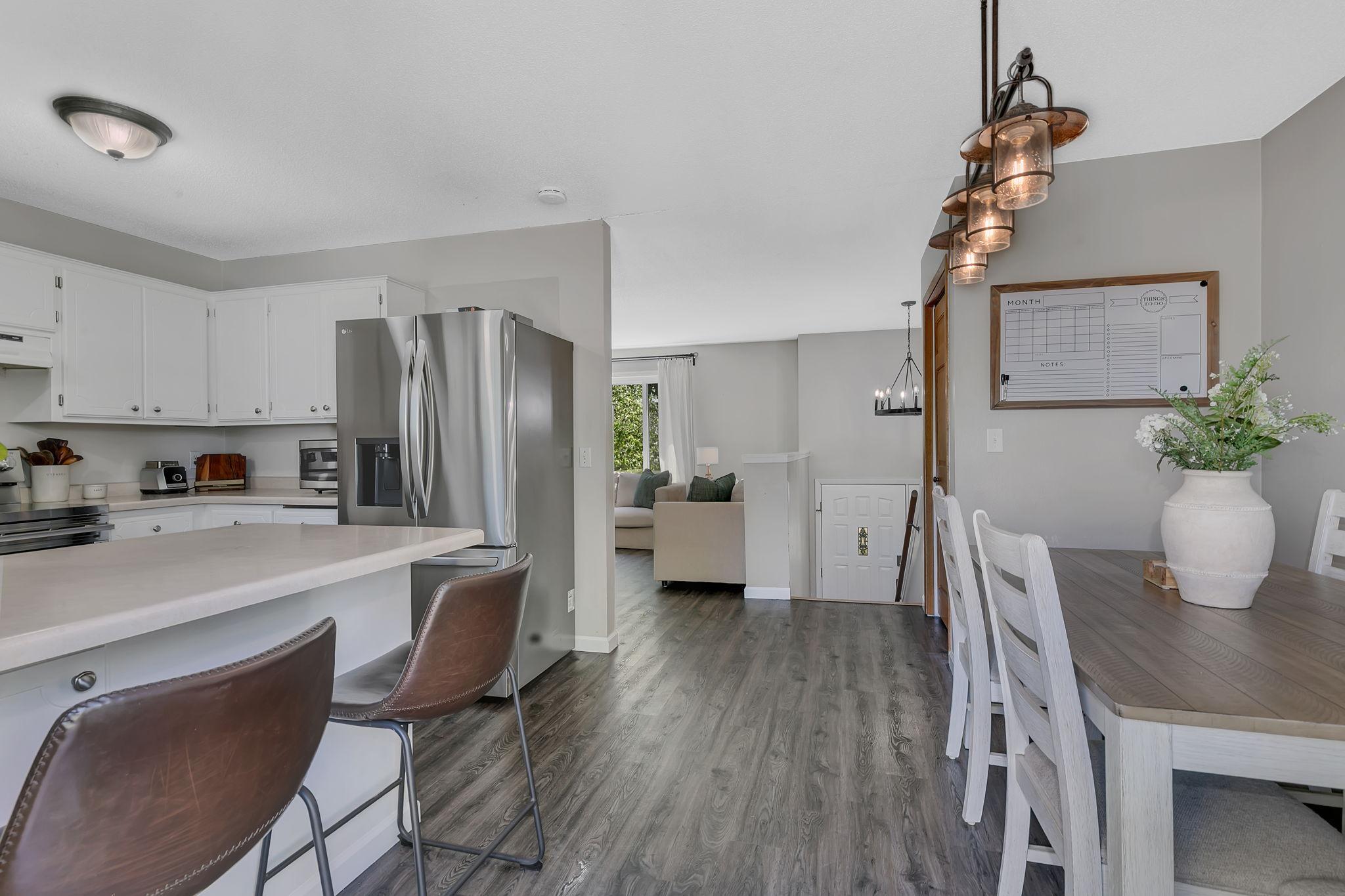 Upper level dining room