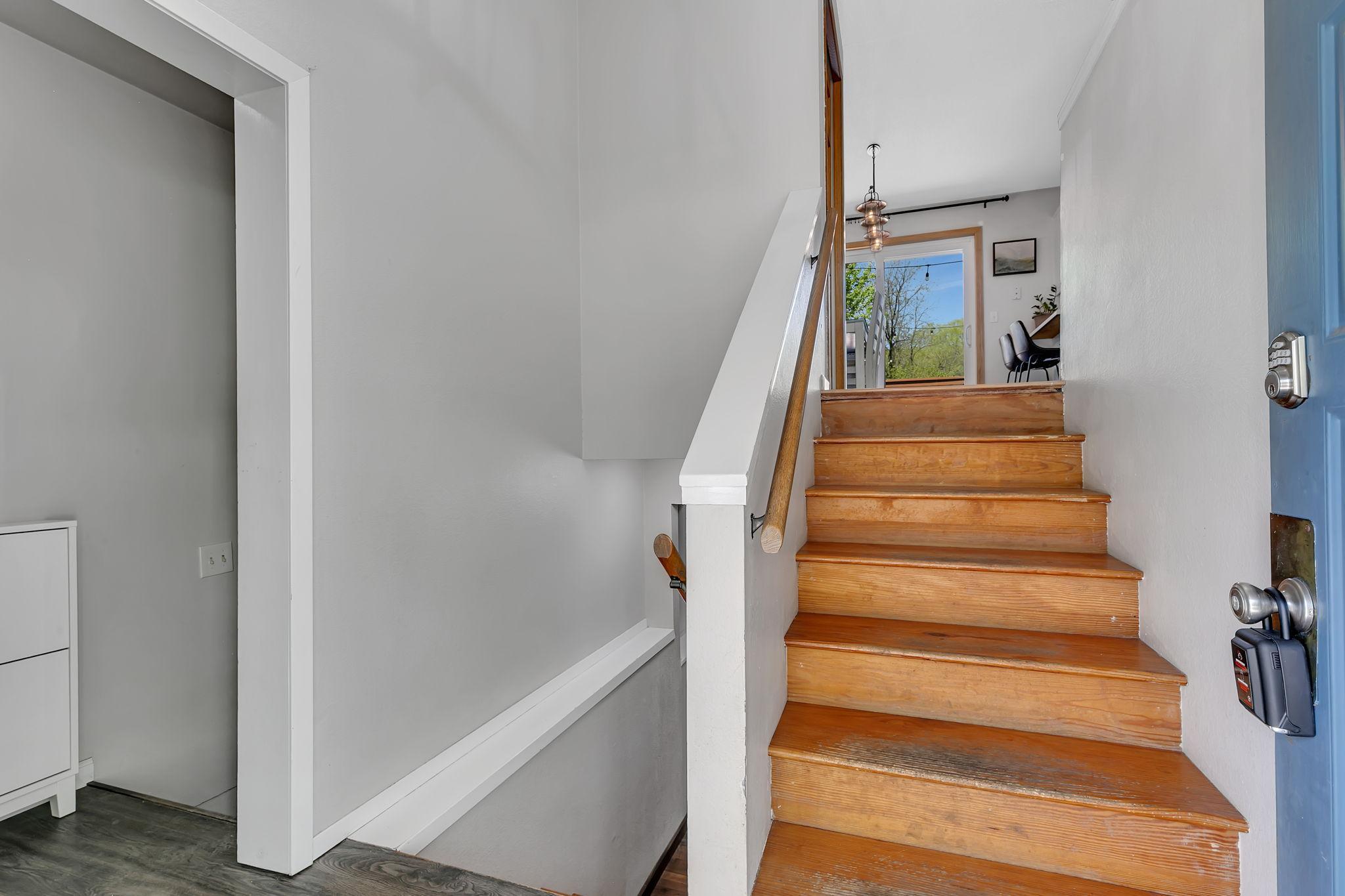 Split entryway view