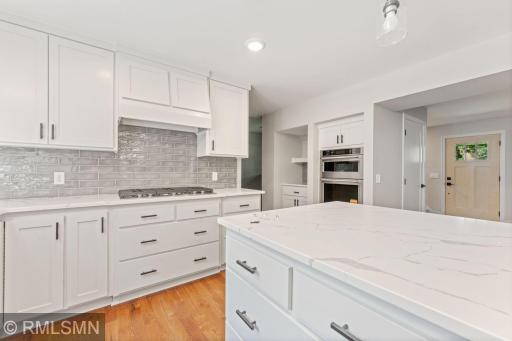 1255 78th Street, Victoria, MN 55386