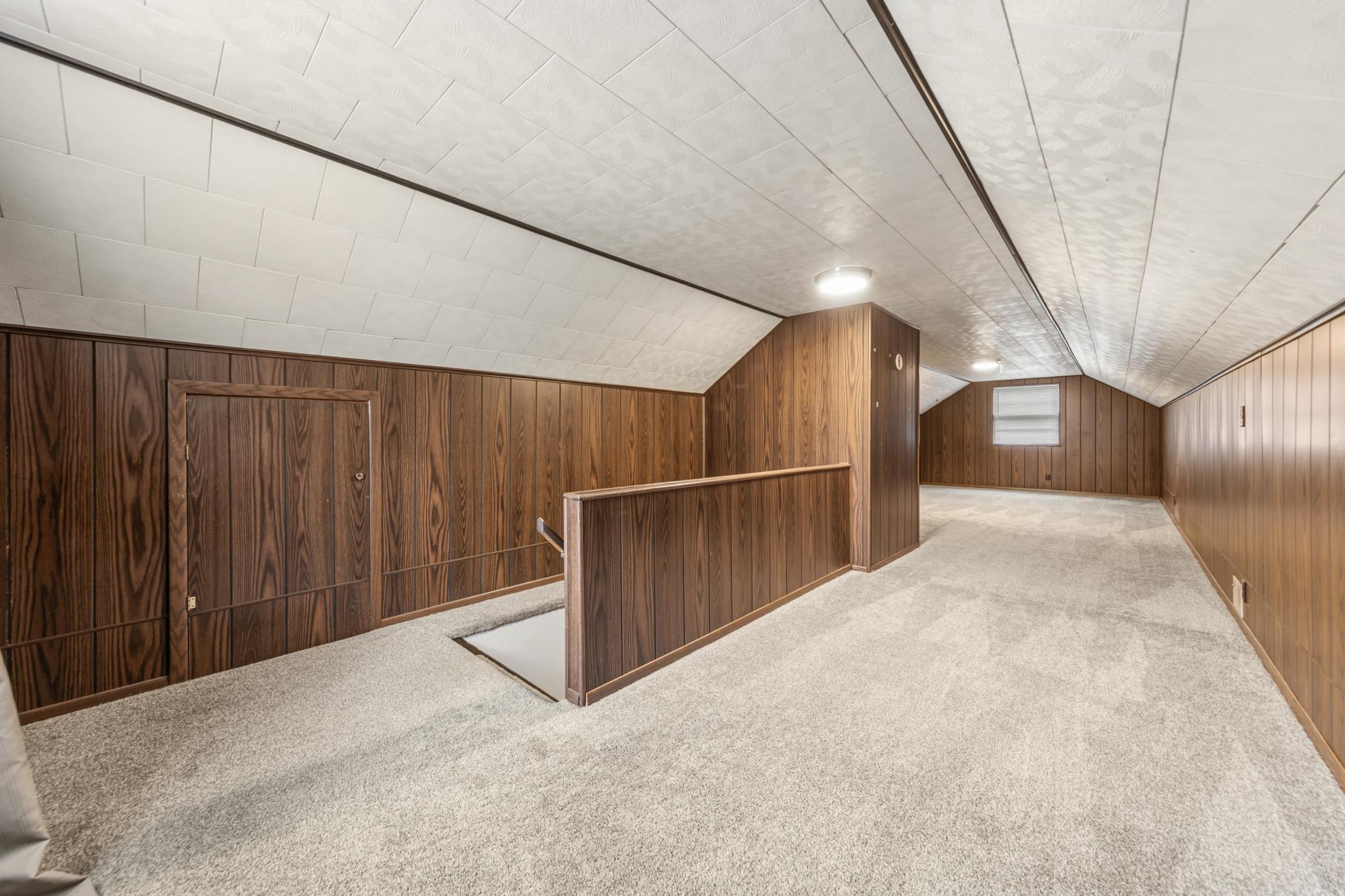 32 bedroom 3.jpg