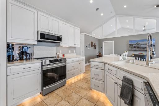 36074 Old Homer Road, Winona, MN 55987