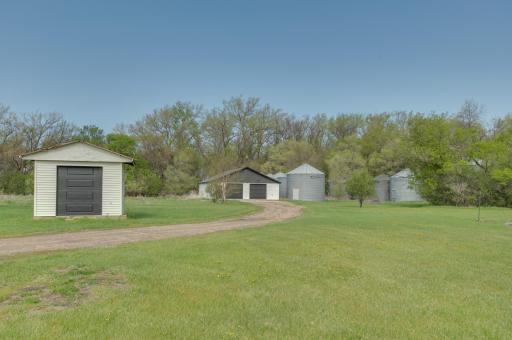 6894 150th Avenue N, Felton, MN 56536