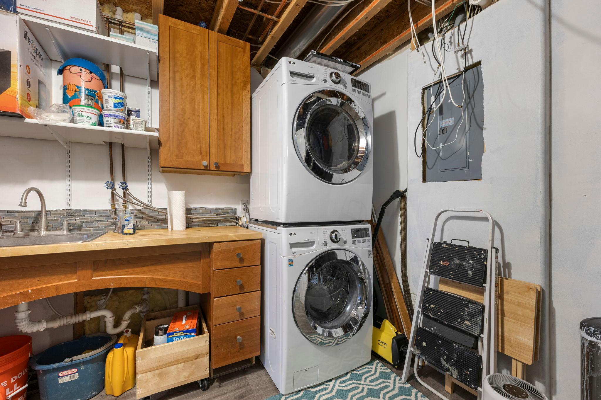 49-web-or-mls-4042 N Vincent Ave-40.jpg