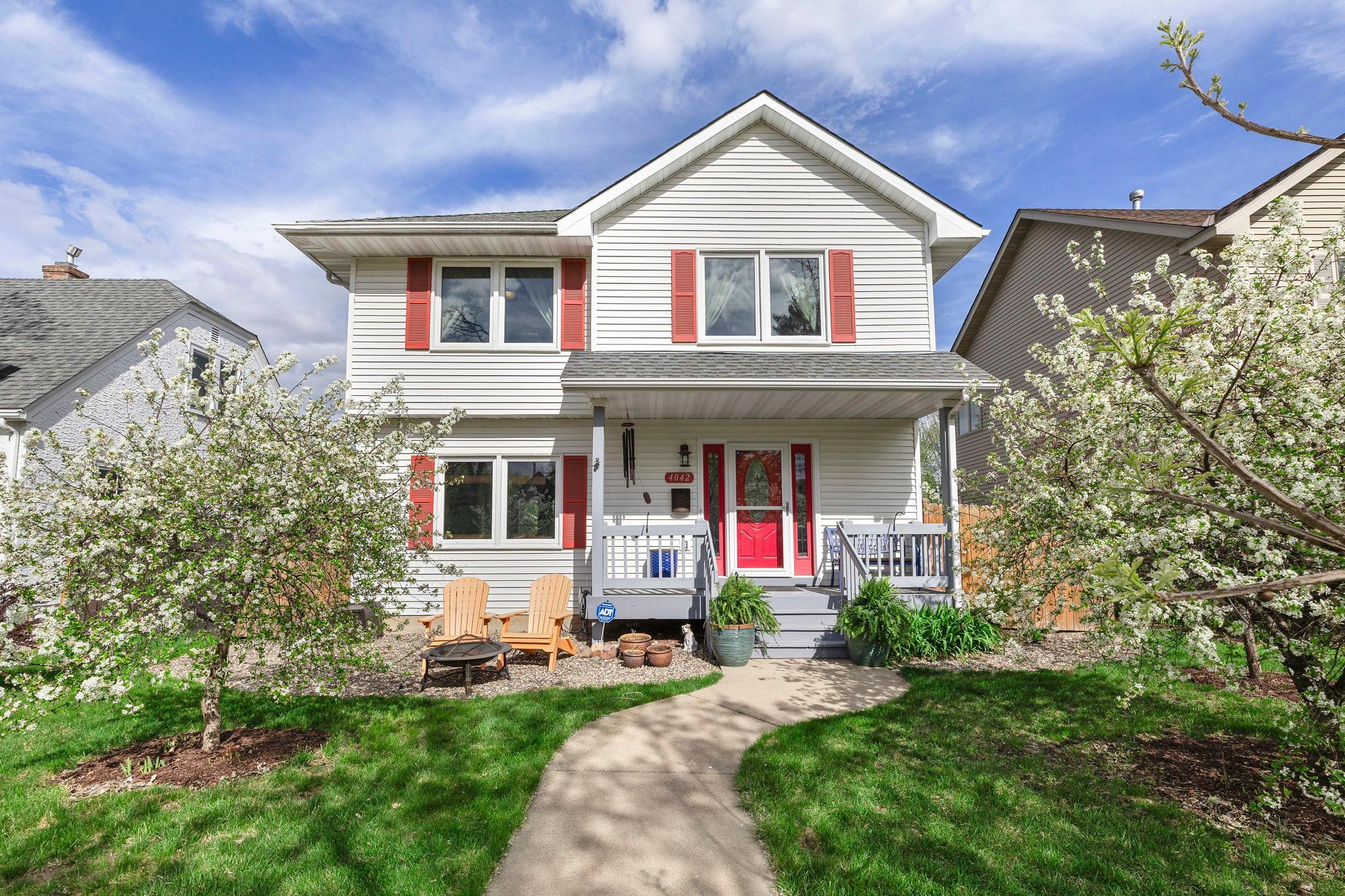 3-web-or-mls-4042 N Vincent Ave-254.jpg