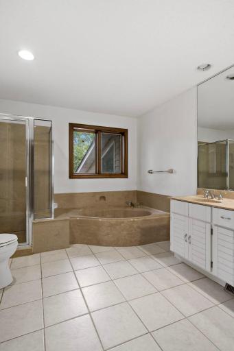 10300 27th Avenue N, Minneapolis, MN 55441