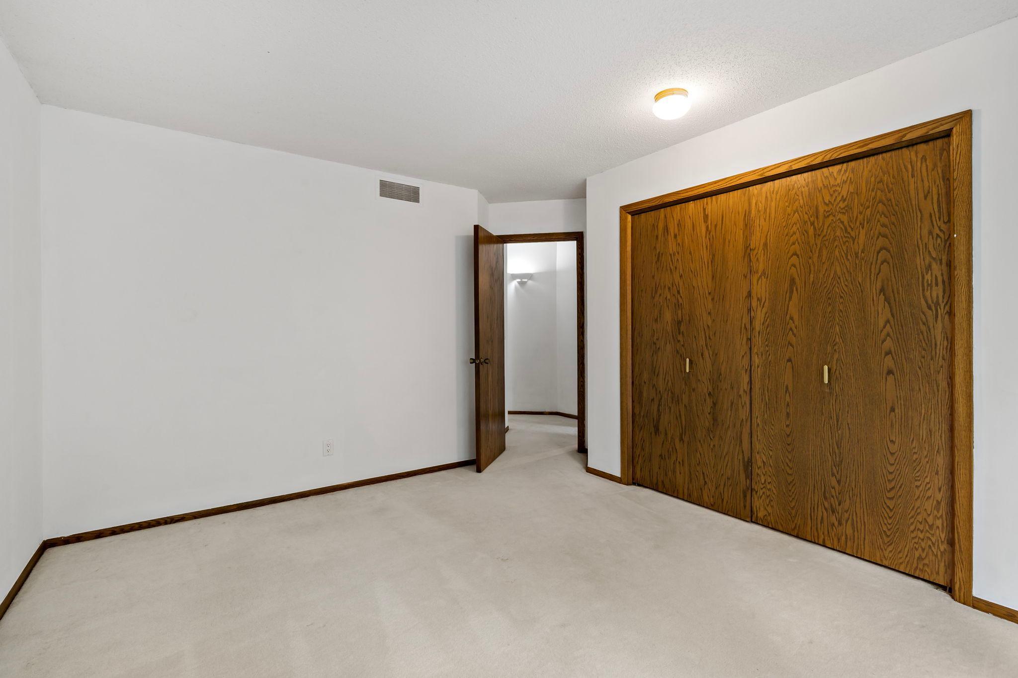 10300 27th Ave Minneapolis MN_0062.jpg