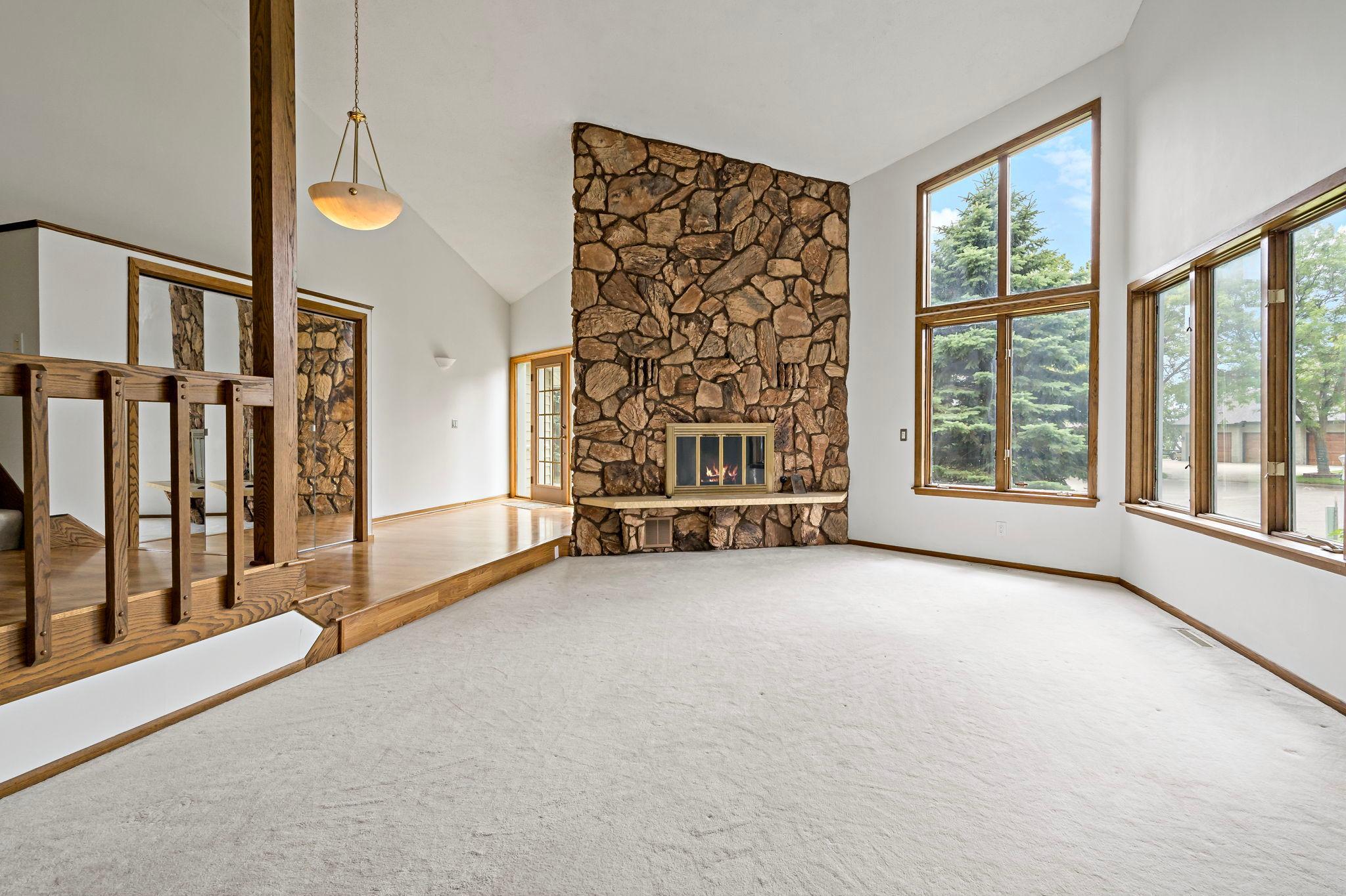10300 27th Ave Minneapolis MN_0014.jpg