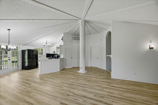 Open Floor Plan. New flooring.