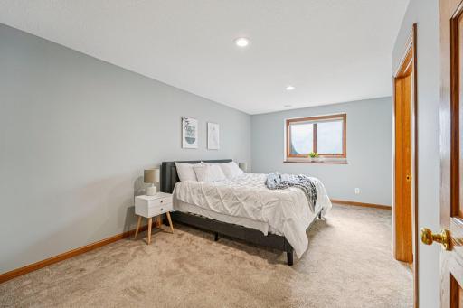 24560 Cedar Point Road, New Prague, MN 56071