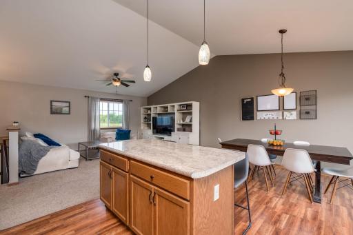 2080 Pratt Cir, Saint Peter, MN 56082