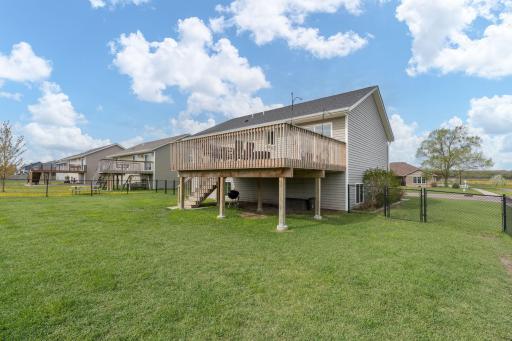 2080 Pratt Cir, Saint Peter, MN 56082