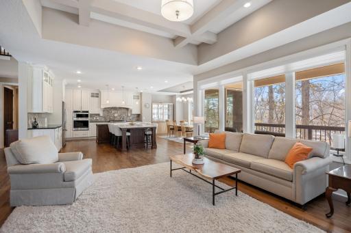 6357 Coteau Trail, Eden Prairie, MN 55344