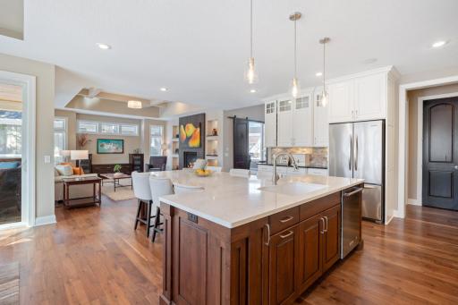 6357 Coteau Trail, Eden Prairie, MN 55344
