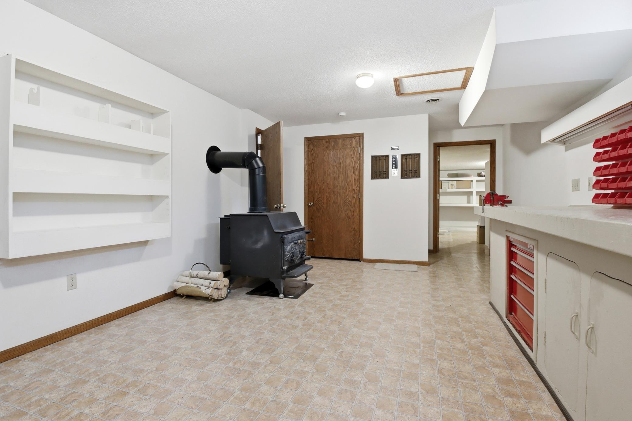 47_30-2932 plum tree cir n.jpg