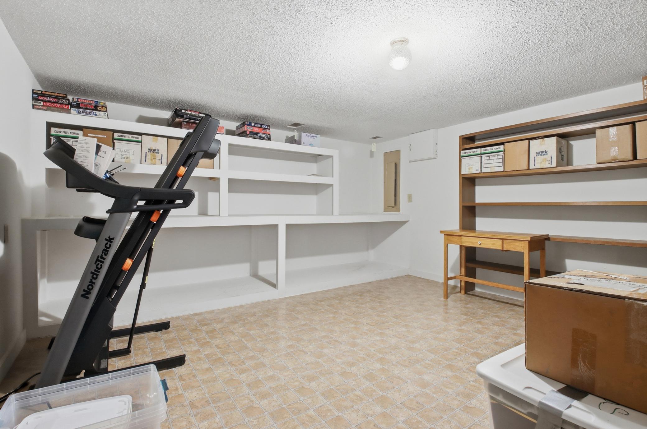 49_32-2932 plum tree cir n.jpg