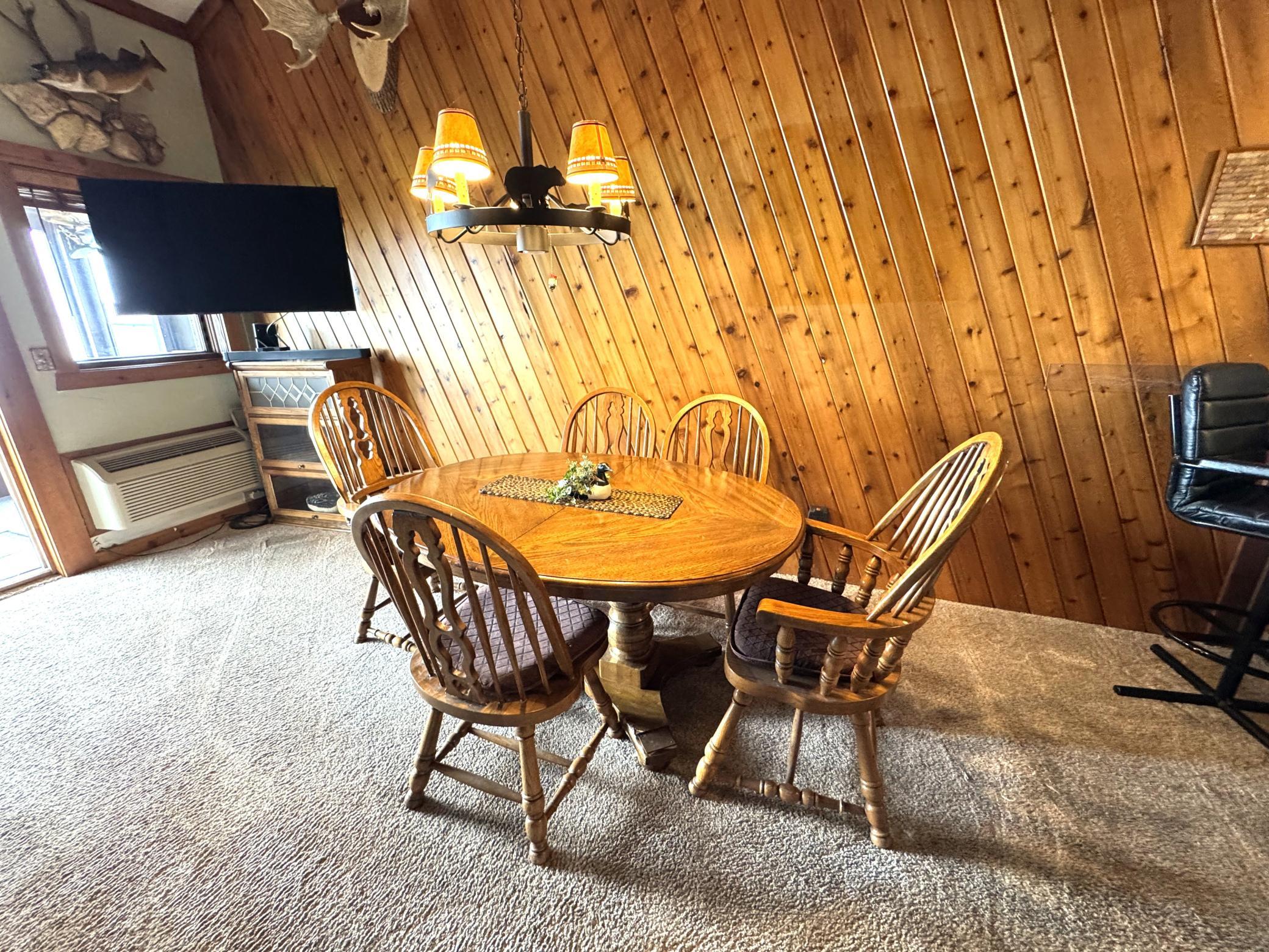Plenty of room for those family meals in the dining area.