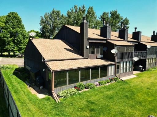 End unit that provides privacy. The three season porch is a great place to enjoy your morning coffee or sit and watch the wildlife. Mille Lacs is known for its great fishing and you can always see an abundance of people fishing.