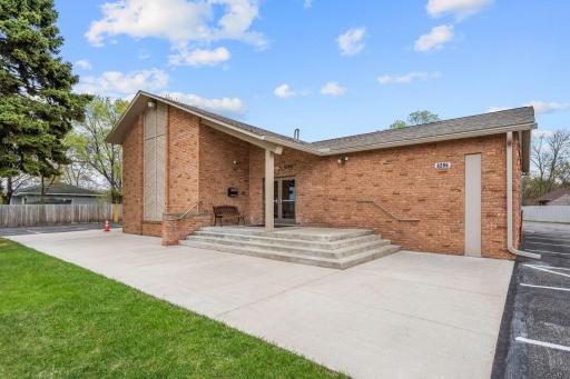 6206 Lilac Drive N, Brooklyn Center, MN 55430