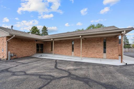 6206 Lilac Drive N, Brooklyn Center, MN 55430