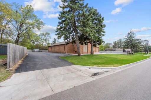 6206 Lilac Drive N, Brooklyn Center, MN 55430