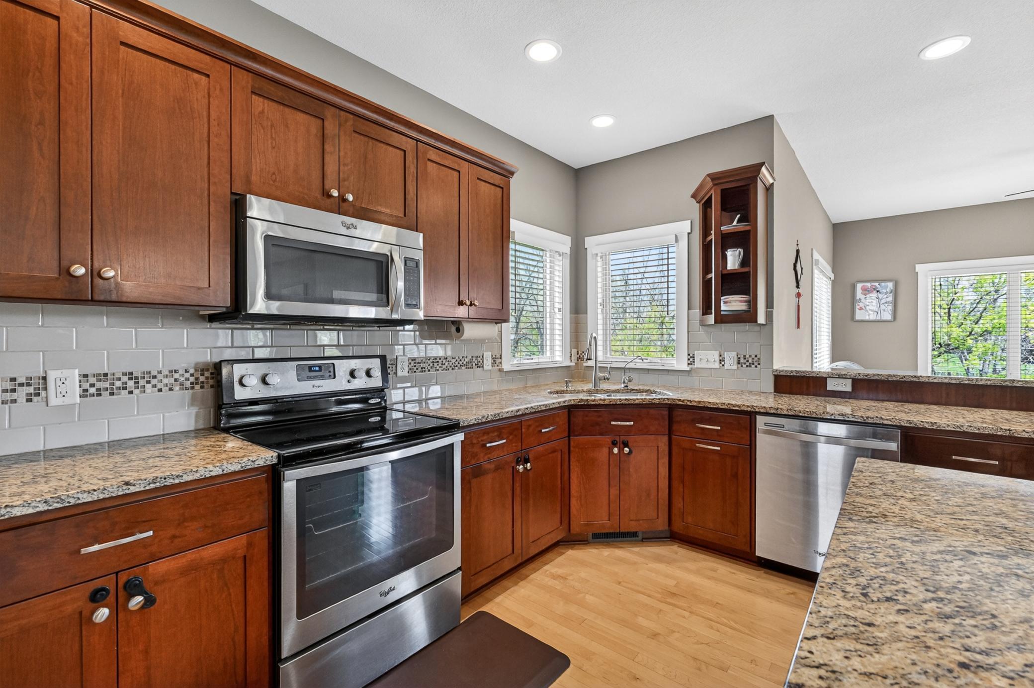 11-Kitchen.jpg