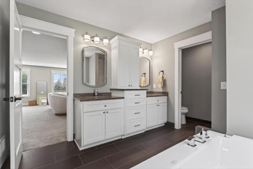 8955 Quinn Road, Chanhassen, MN 55317