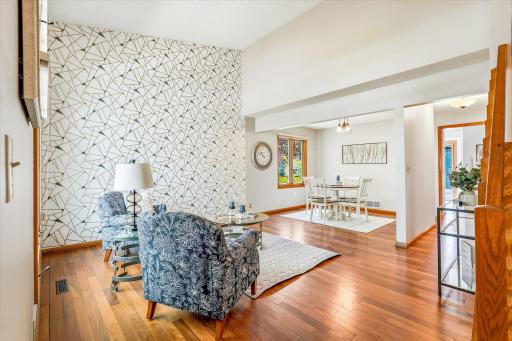 10247 Nottingham Trail, Eden Prairie, MN 55347