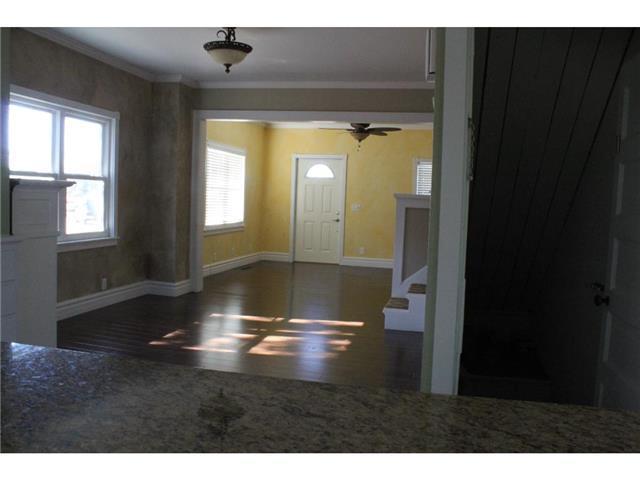 Living Room.jpg
