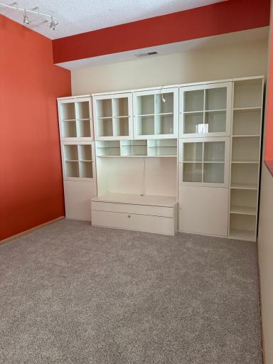 2650 University Avenue W, 101, Saint Paul, MN 55114