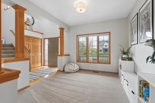 9595 Dunes Avenue, Cottage Grove, MN 55016
