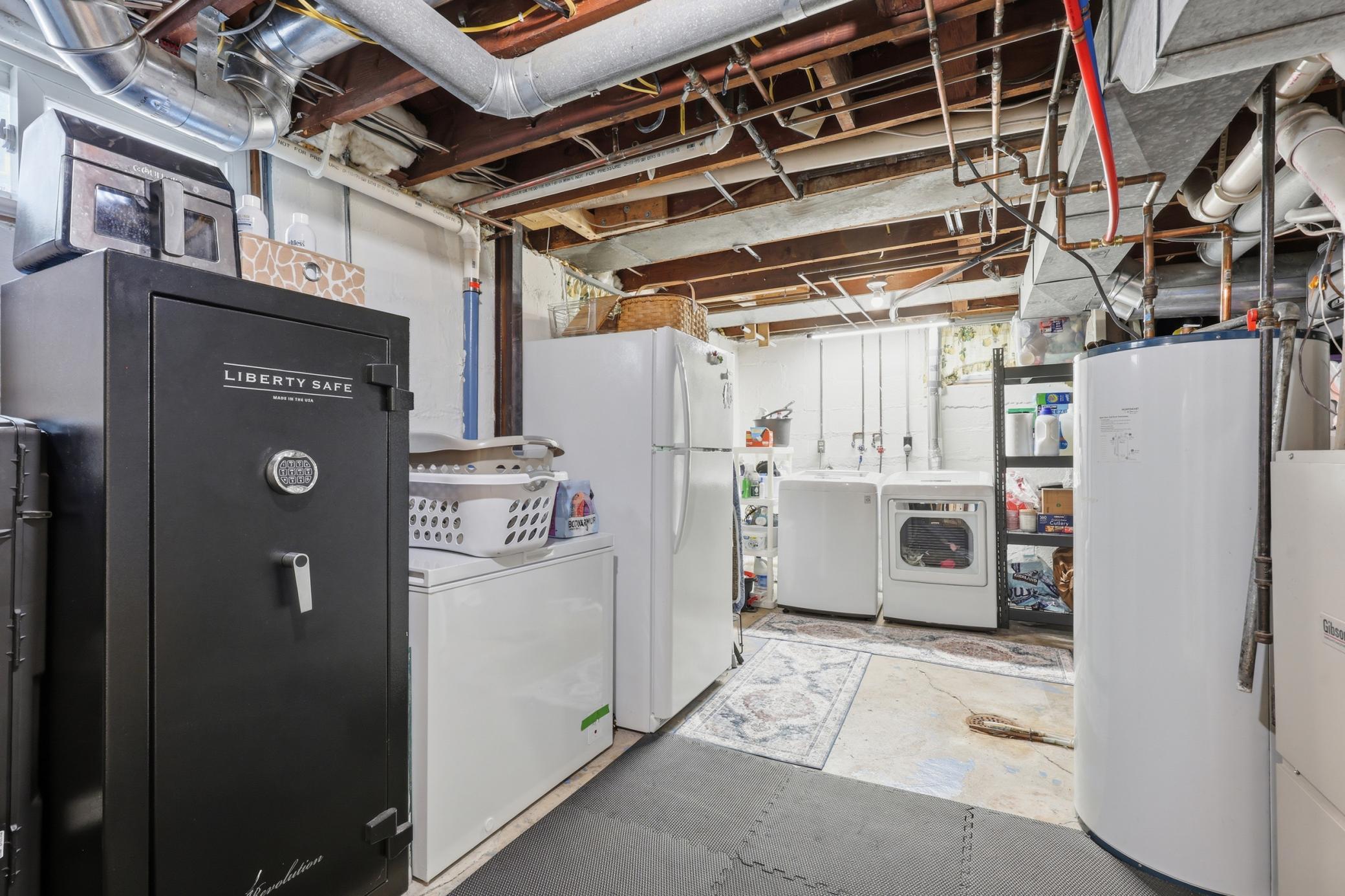 Laundry / Utilities