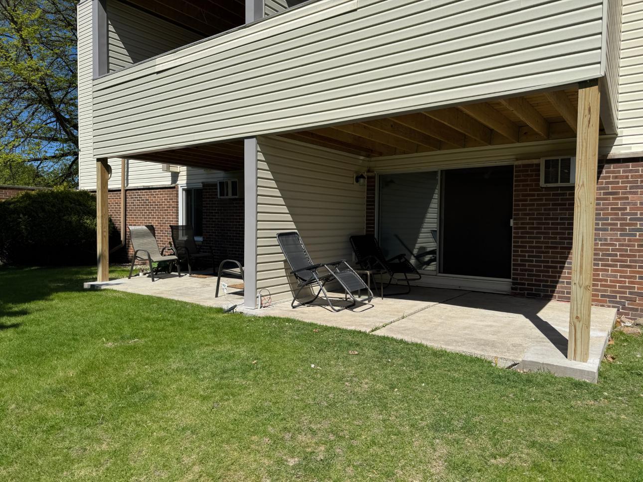 sliding door patio