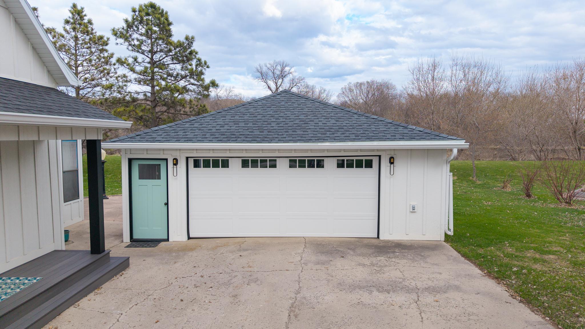 Exterior-24.jpg