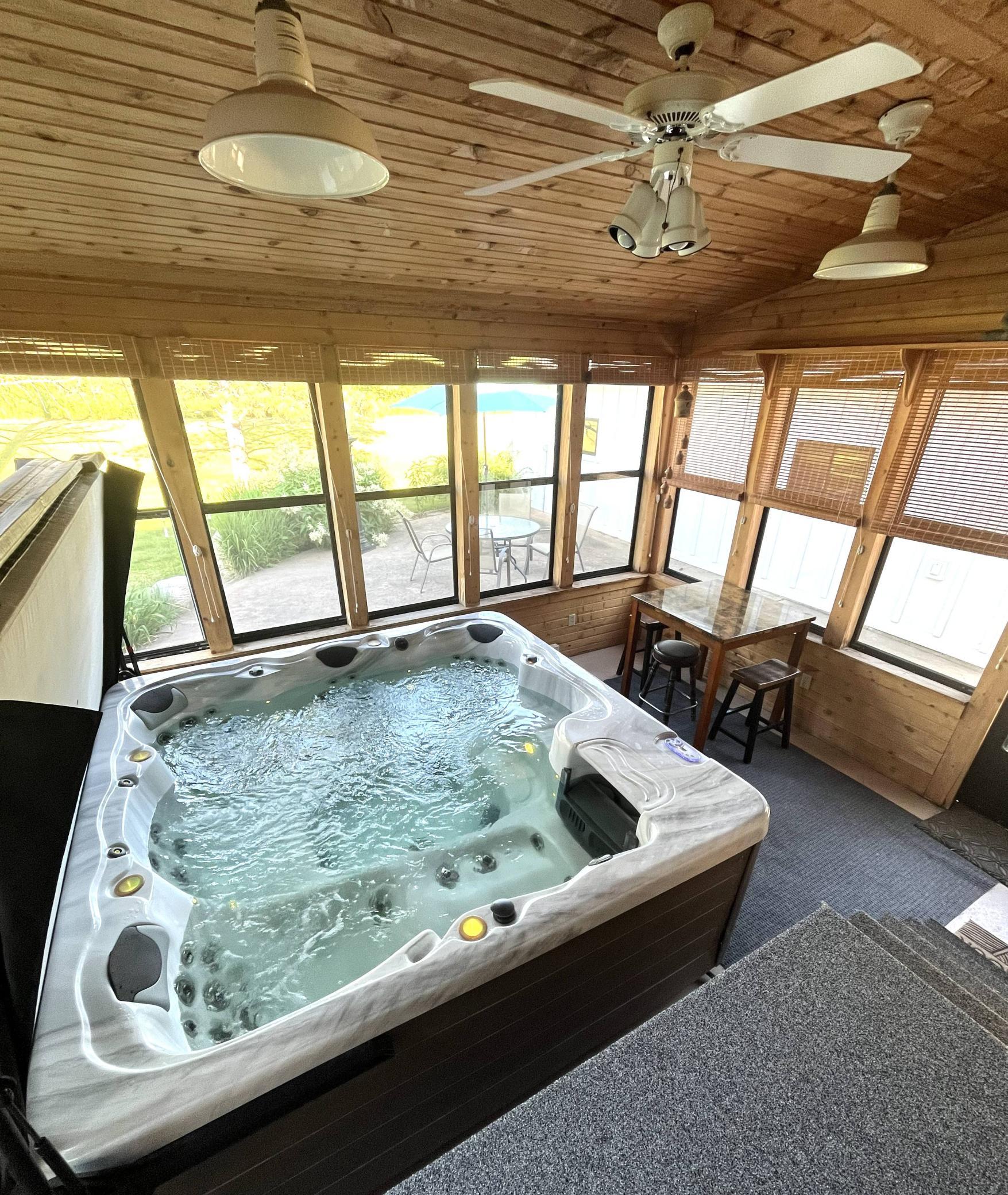 Hot tub.jpg