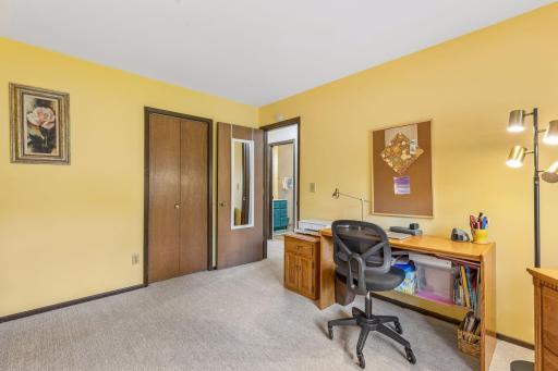 3170 Queensland Lane N, Minneapolis, MN 55447