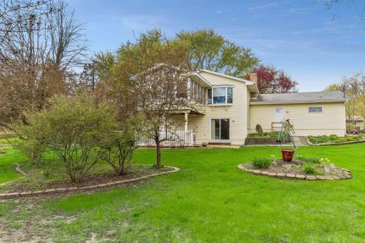 3170 Queensland Lane N, Minneapolis, MN 55447