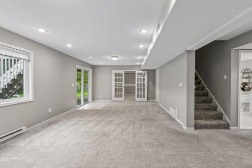 2719 Longacres Drive, Chanhassen, MN 55317