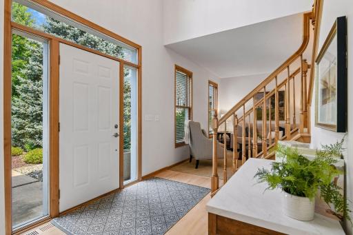 2719 Longacres Drive, Chanhassen, MN 55317