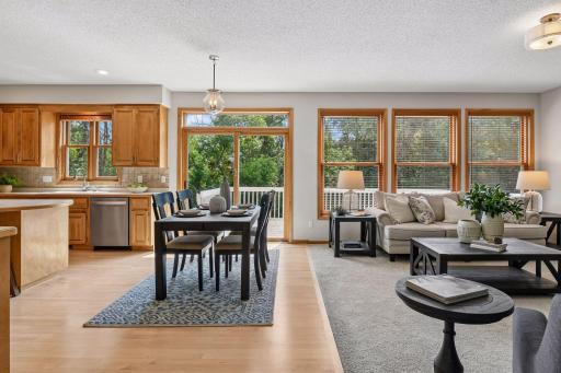 2719 Longacres Drive, Chanhassen, MN 55317