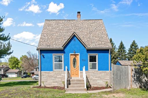 7525 Brunswick Avenue N, Minneapolis, MN 55443