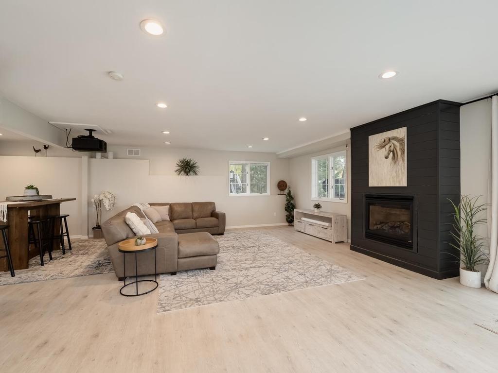 027-021-Family Room-1024x768.jpg