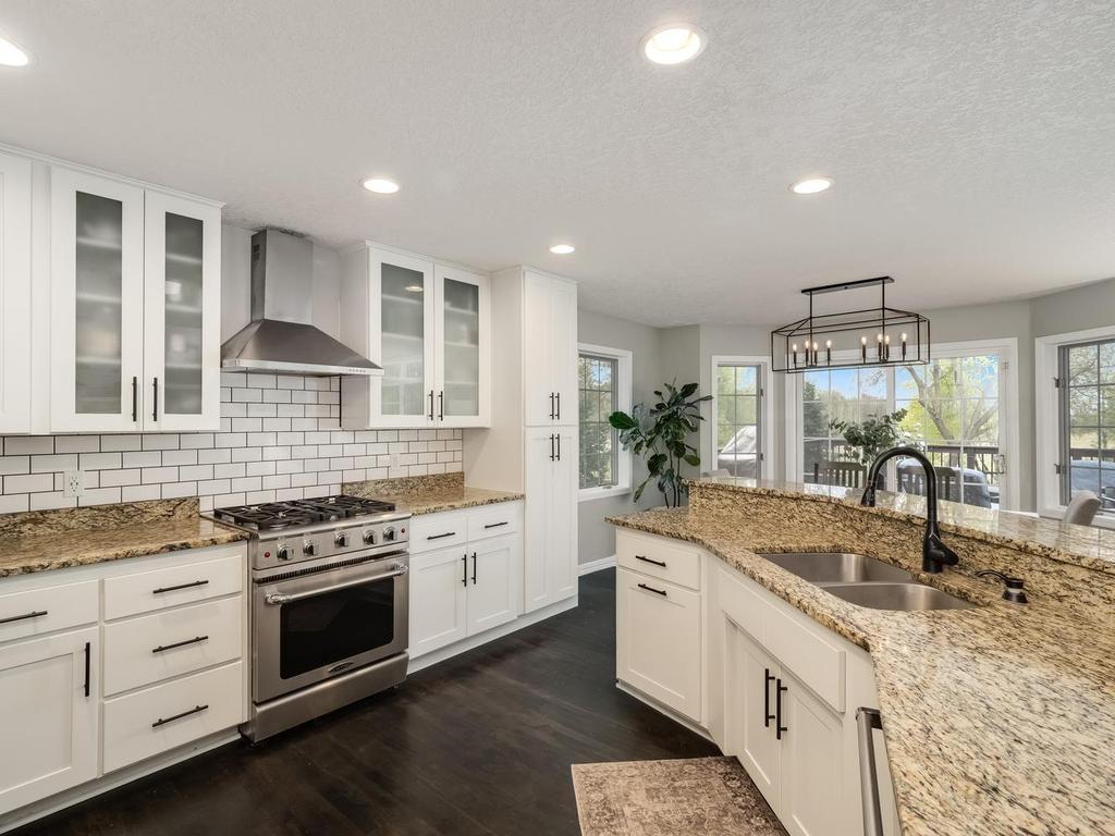 015-023-Kitchen-1024x768.jpg